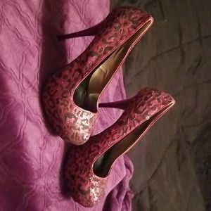 Beautiful 5 inch heels